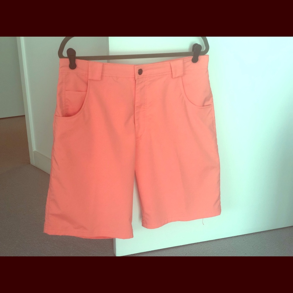 Men’s Straight Down Strut Shorts